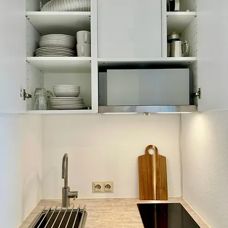 Stylisches Mit Balkon & Badewanne