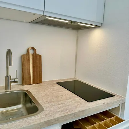 Stylisches Mit Balkon & Badewanne Апартаменты